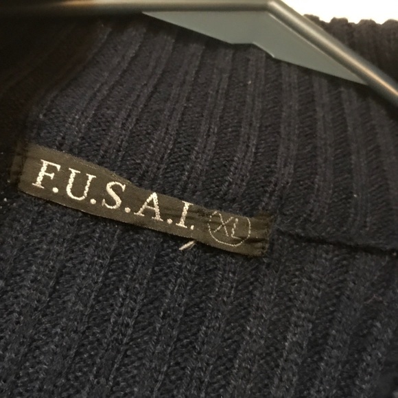 FUSAI Men’s Zipper sweater - Picture 3 of 5